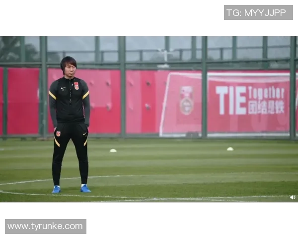 沉迷赌博的足球明星如何走出阴影重返赛场的心路历程与反思